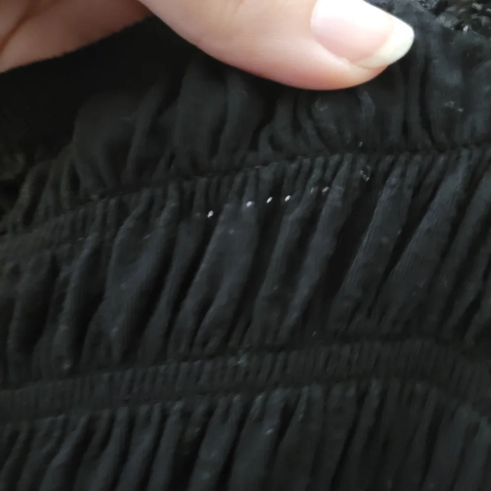 Elegant Black Women's Top Size Small - Picture 4 of 8